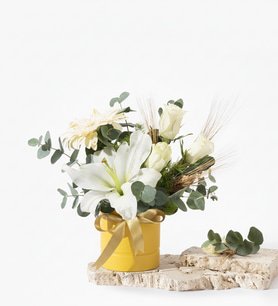 Sarı Polimer Saksıda Beyaz Lilyum, Gül ve Gerbera